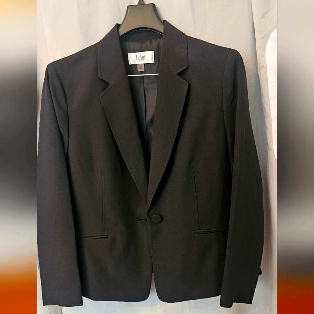 Le Suit Black Suit with tags